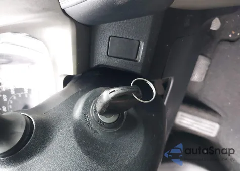 2014 Toyota Rav4 Xle z USA, uszkodzony, nr VIN 2T3WFREV2EW081314